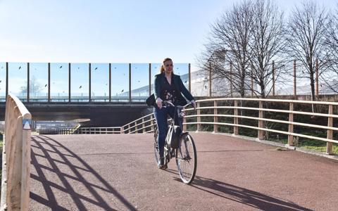 Op de fiets naar het werk: e-bike of niet?